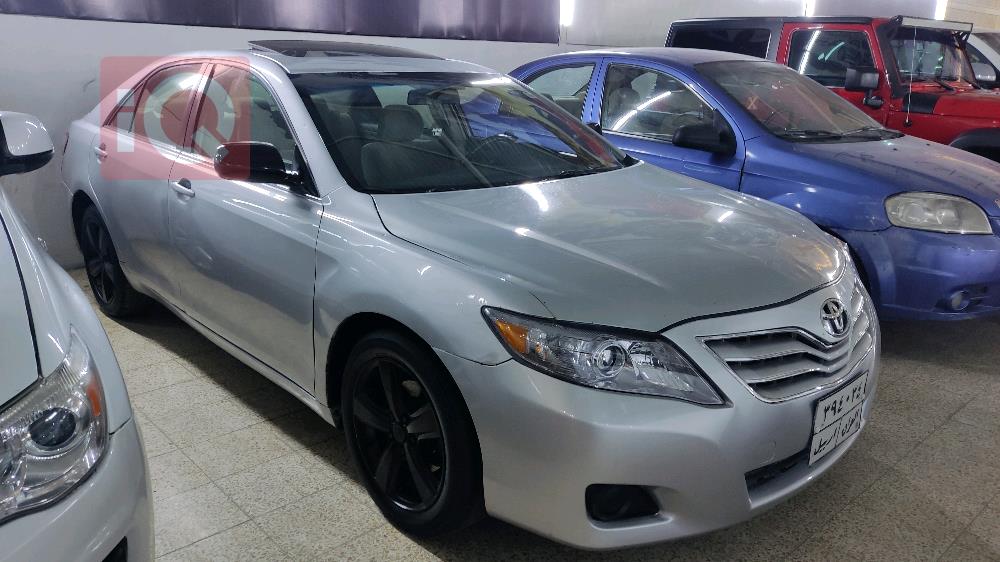 تۆیۆتا کامری